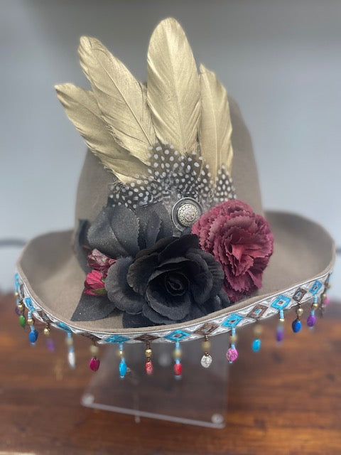 Tilaa oma customoitu hattu toiveidesi mukaan